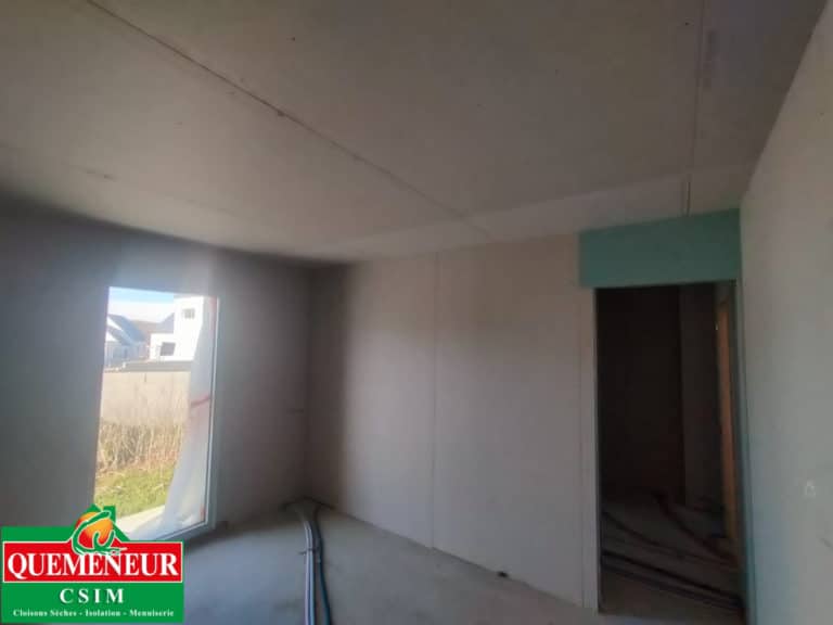 ISOLATION ET PLACO MAISON PLEIN PIED GUILERS (5)