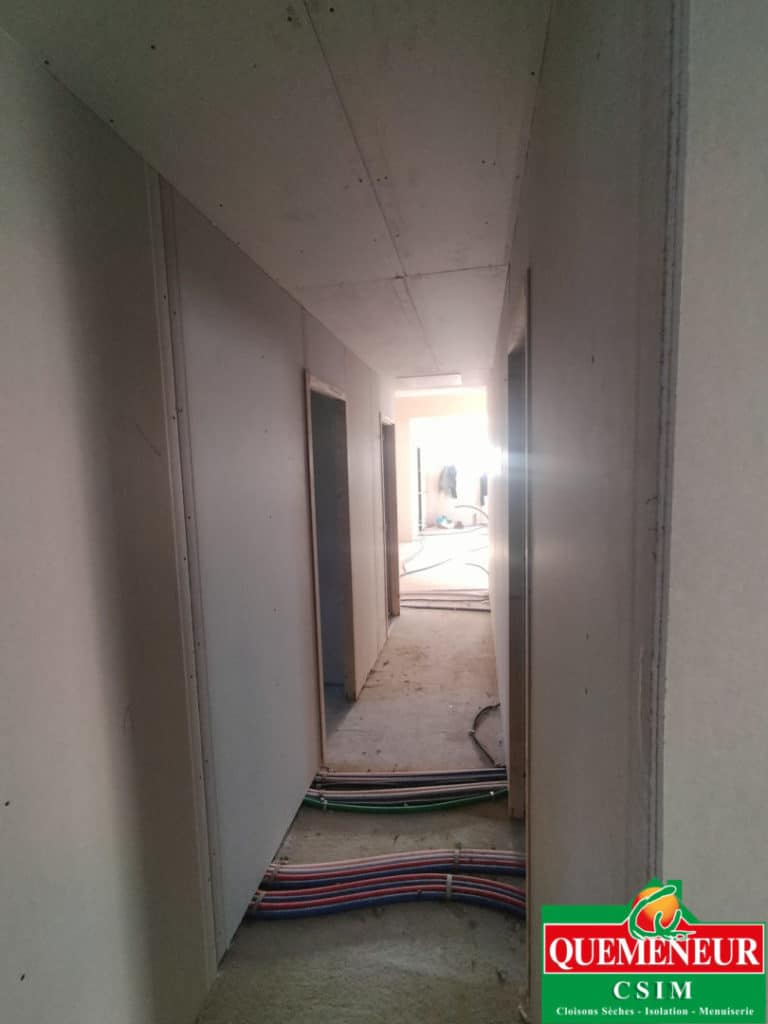 ISOLATION ET PLACO MAISON PLEIN PIED GUILERS (7)